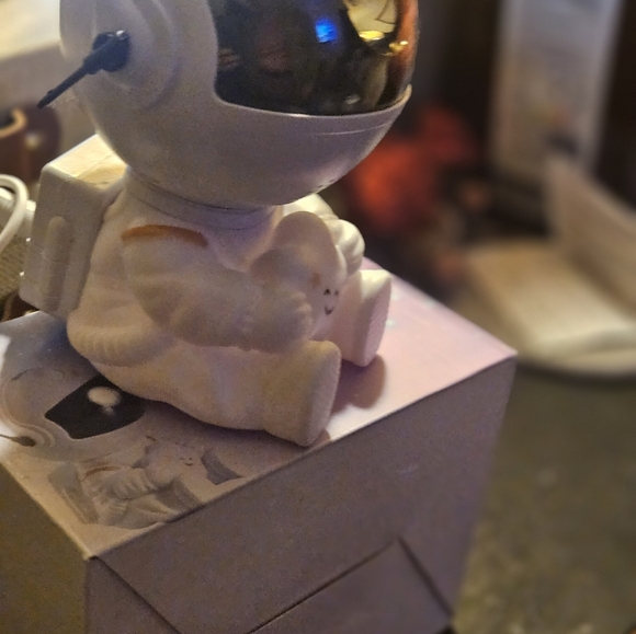 Cute Astronaut Night Light Check Out My Video - Picture 5 of 5